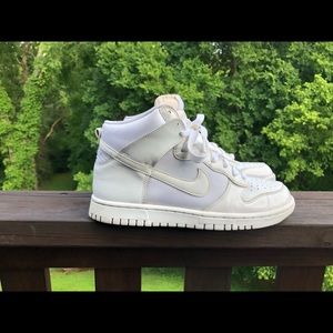 NIKE DUNK HIGH TRIPLE WHITE SB 2008